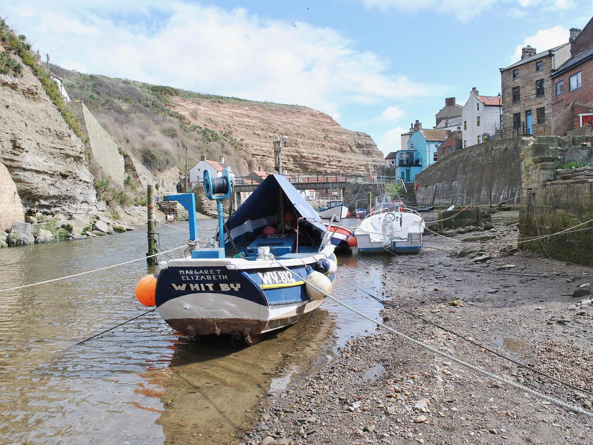 Spinnaker - 16828 Staithes Luaran gambar